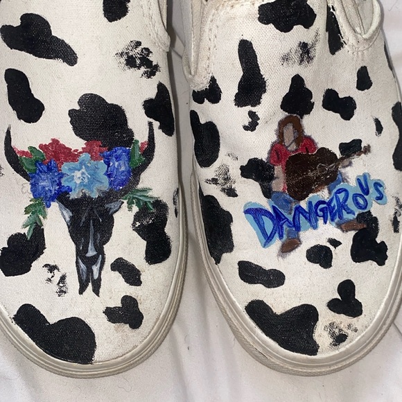 Morgan Wallen Painted Vans - Picture 3 of 5